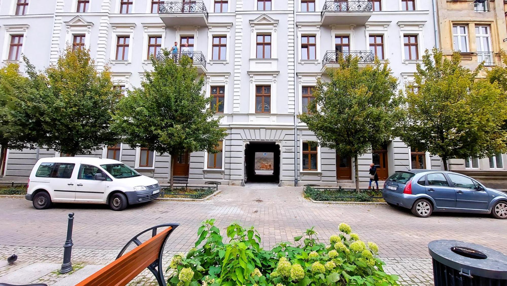 Theapartments Gdanska Lodź Bagian luar foto